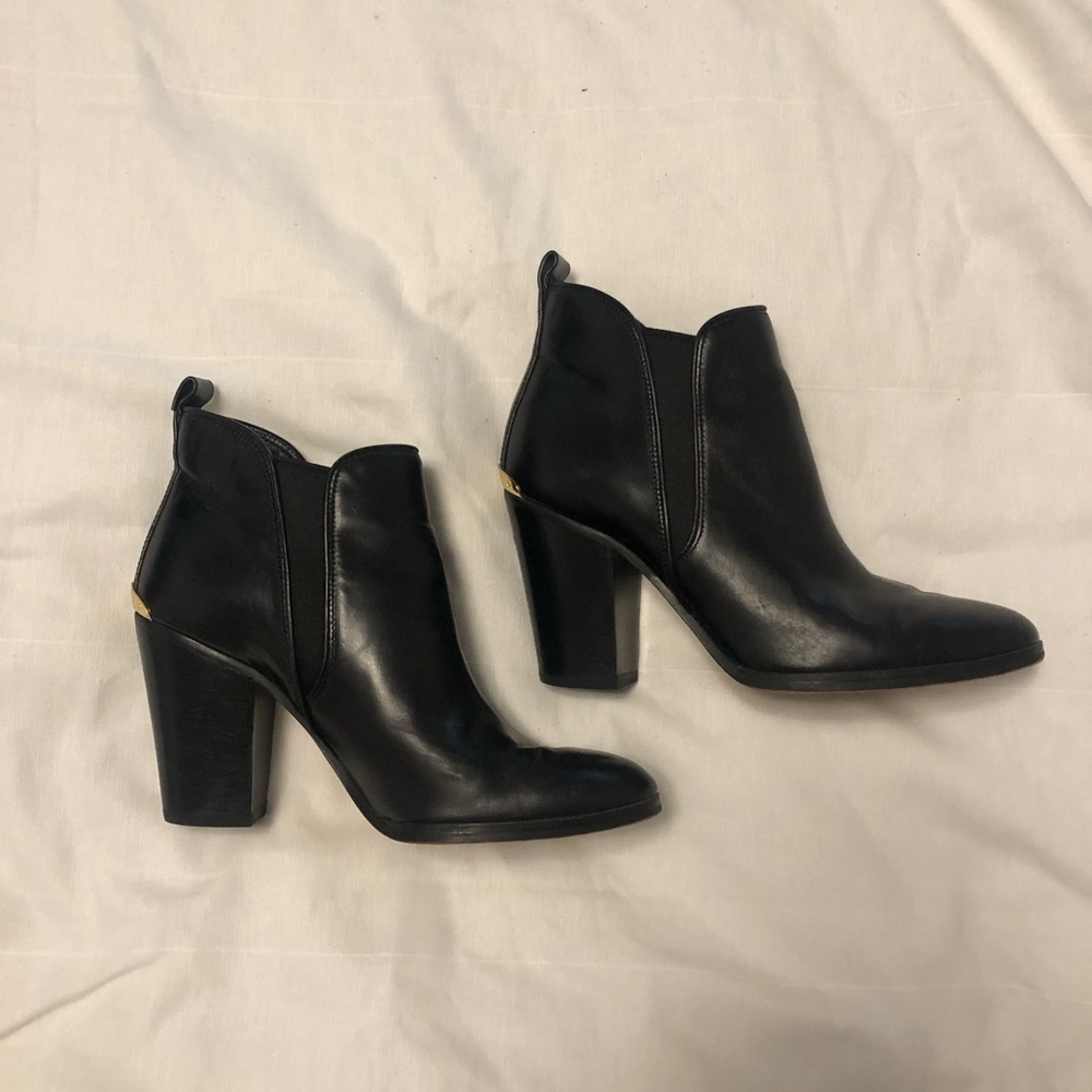 Michael Kors leather ankle bootie
